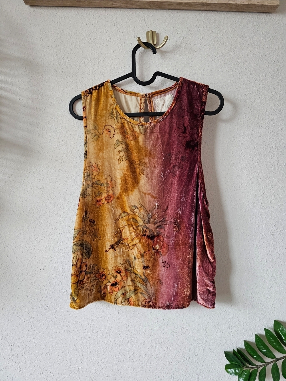 Sleeveless Floral Velvet Tank Top in Mustard & Wine